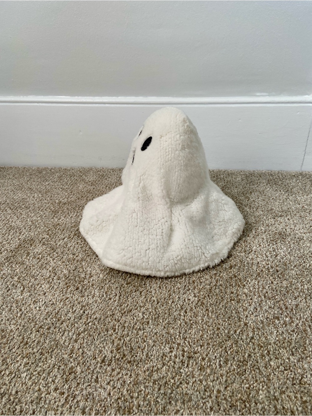 Sherpa Ghost Halloween Plush Decor Michaels EUC - Picture 6 of 12